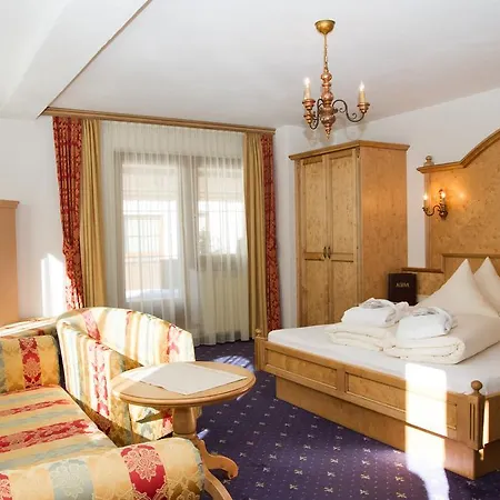 Albona Hotell 4*