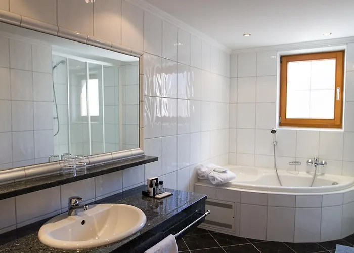 מלון Albona אישגל