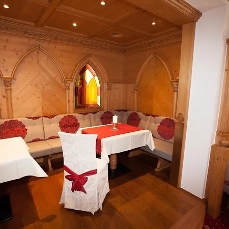 Albona 4*