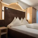 فندق Albona
